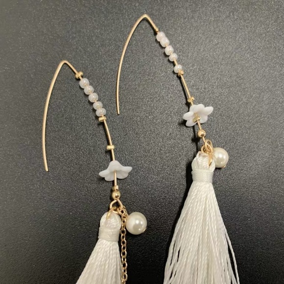 Flower Tassels Hook Wire Earrings - Picture 4 of 11
